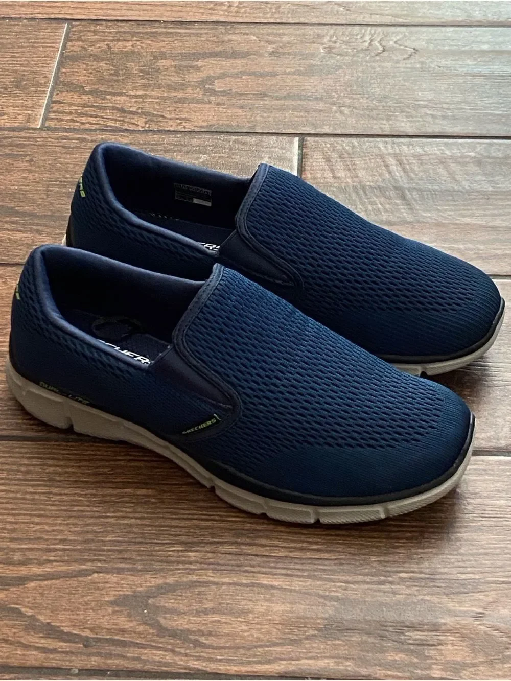Skechers Men's Navy Mesh Slip-On Casual Shoe Size 9.5